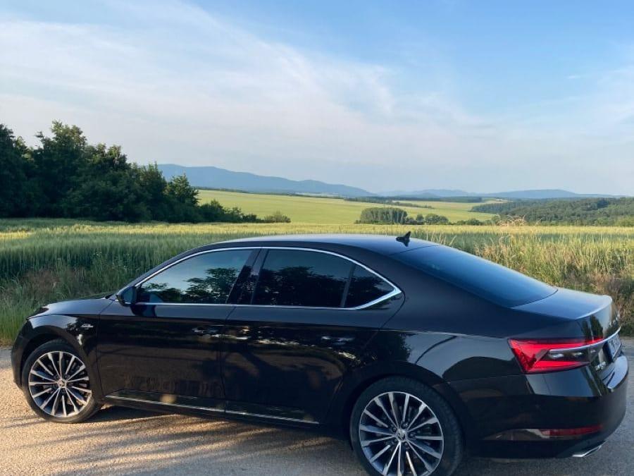 Skoda Superb — MANZA TOUR